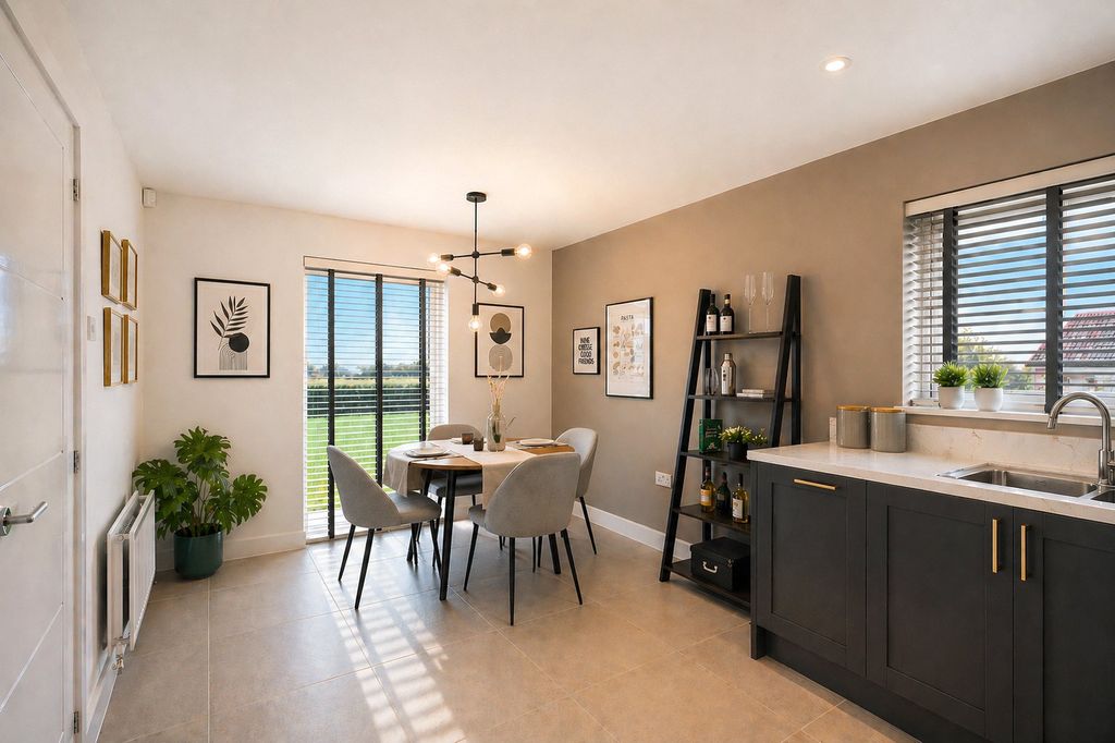 Property photo 3 of 9 Dining Area