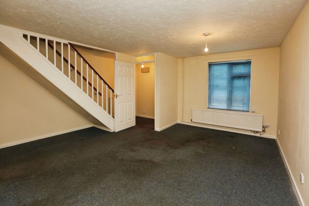 Property photo 3 of 15 Photo