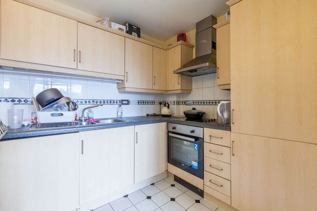 Property photo 2 of 3