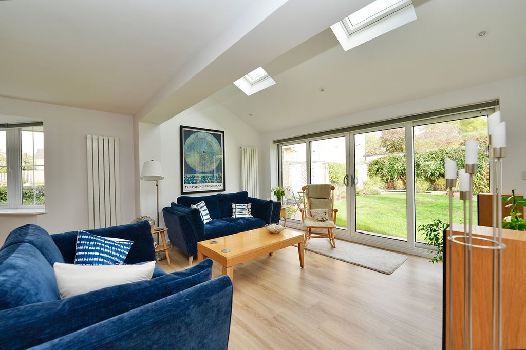 Property photo 3 of 23