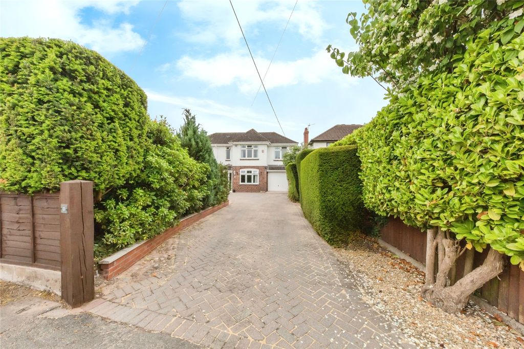 Property photo 2 of 22 Picture No. 27