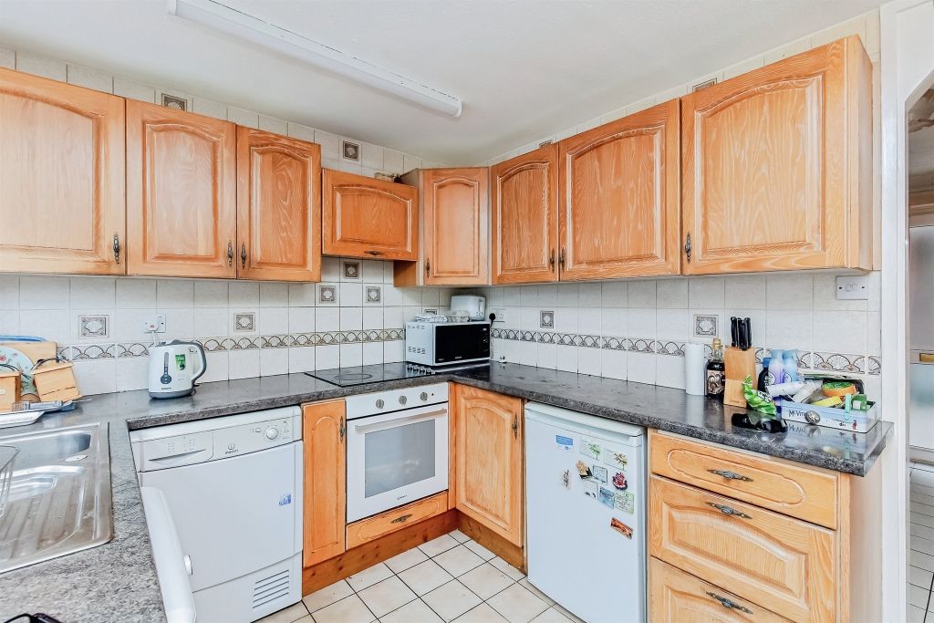 Property photo 3 of 14