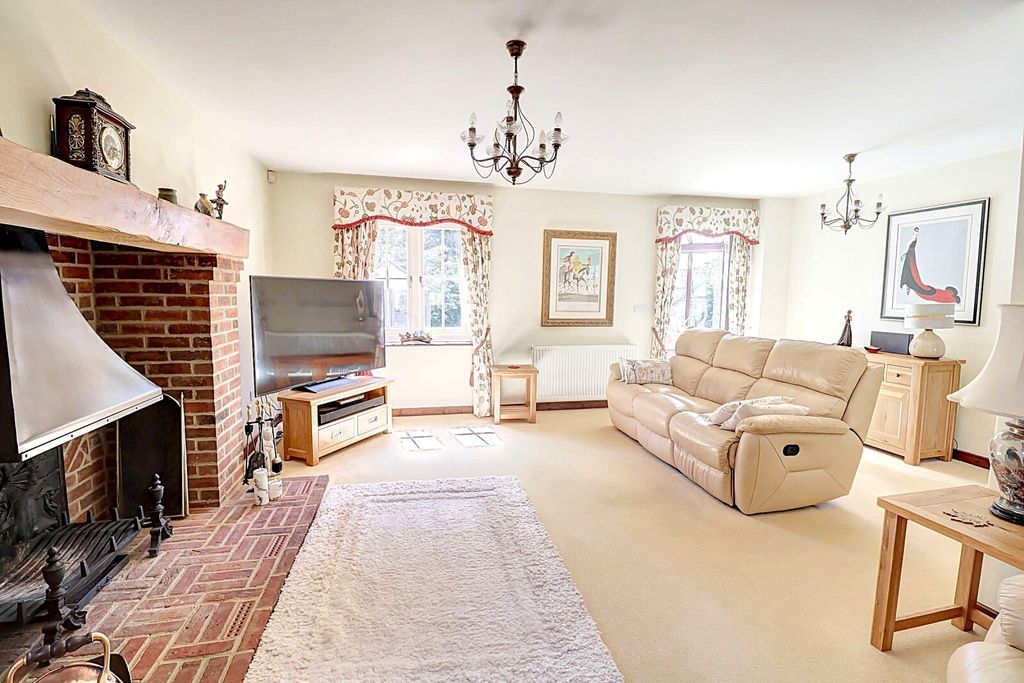 Property photo 2 of 22 Picture No. 02