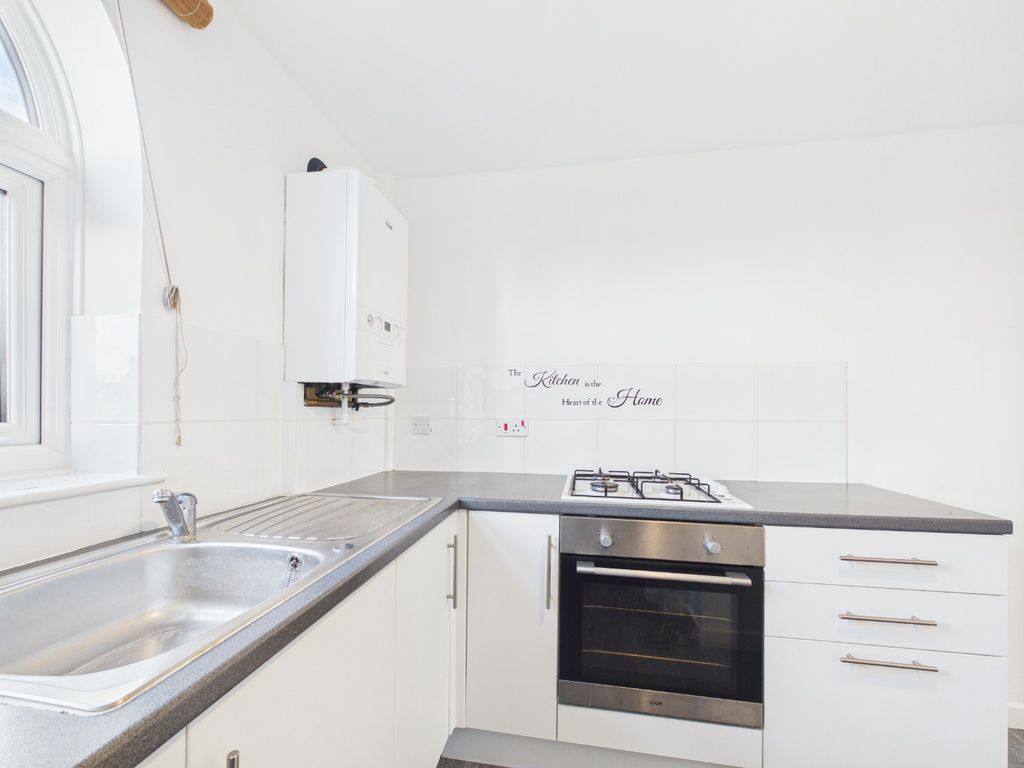 Property photo 3 of 12 4765808
