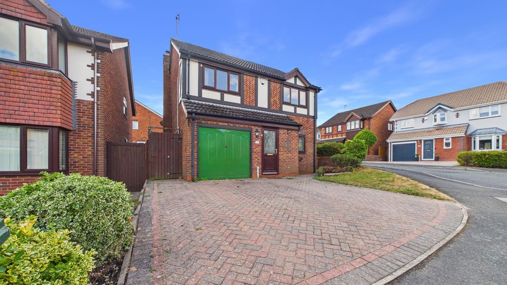 Property photo 1 of 30 4608900