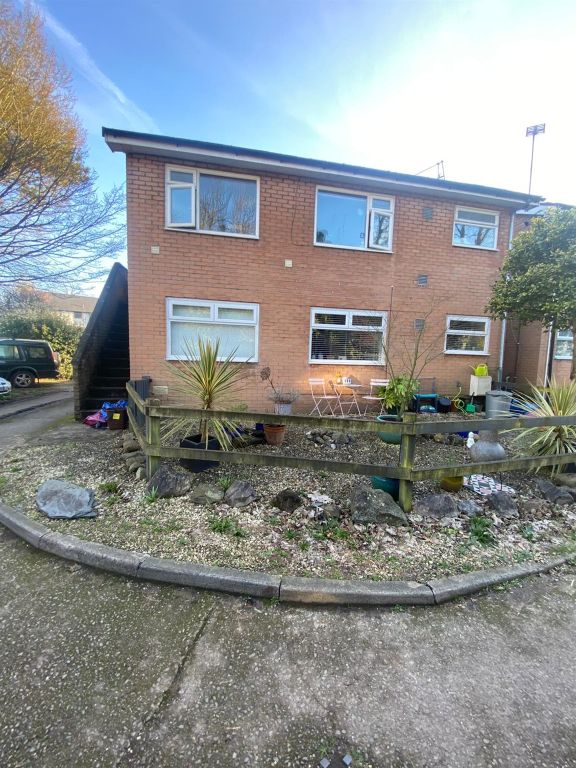 Property photo 3 of 4