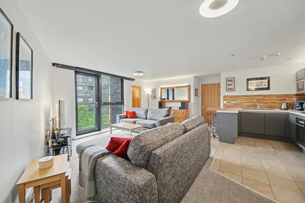 Property photo 1 of 19 Img_0751