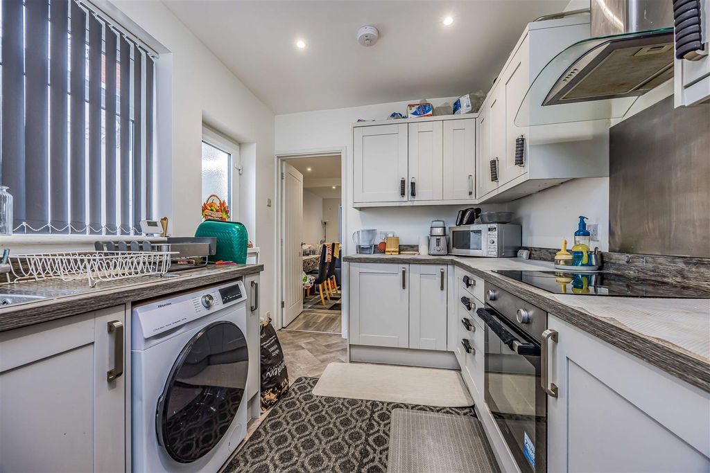 Property photo 3 of 16 Maurice Road, Milton-Small-Porticomarketing-Nexa-1