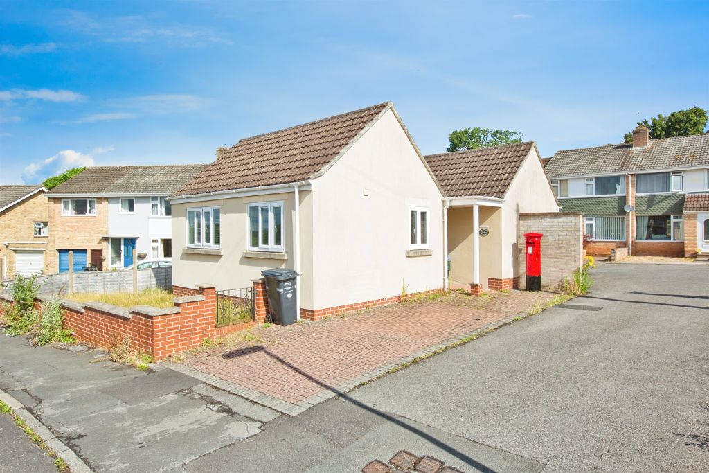 Property photo 1 of 12