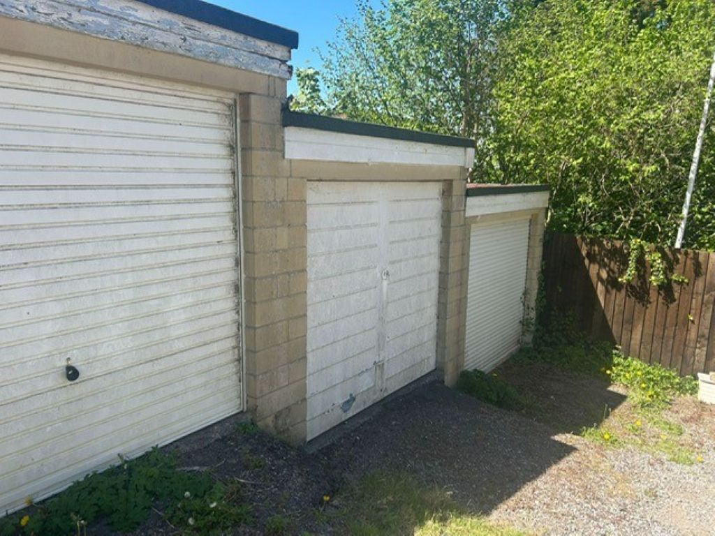 Property photo 1 of 4