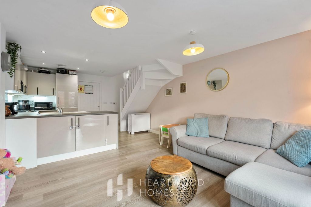 Property photo 3 of 15