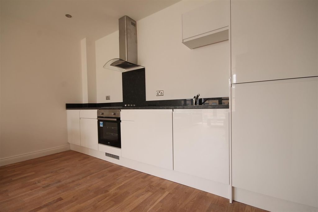 Property photo 3 of 5 5048.Jpg