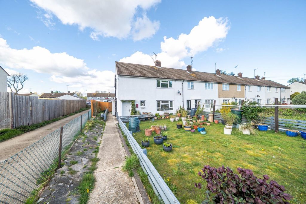 Property photo 1 of 10 1-69De451E5c7Eb-1440655-12-69Dd11A96E15E-1.Jpg