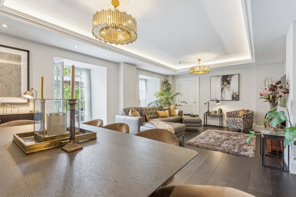 Property photo 3 of 21 Picture No. 05