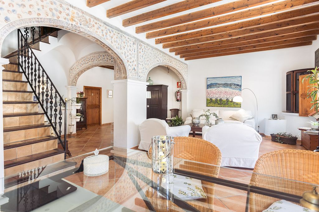 Property photo 3 of 27 3 (3).Jpg