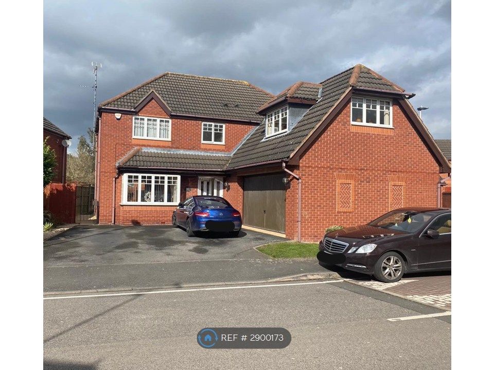 Property photo 1 of 11 Main Frontage