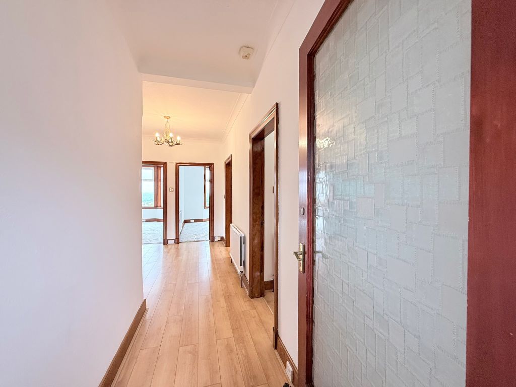 Property photo 2 of 32