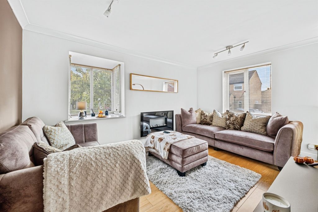 Property photo 2 of 14