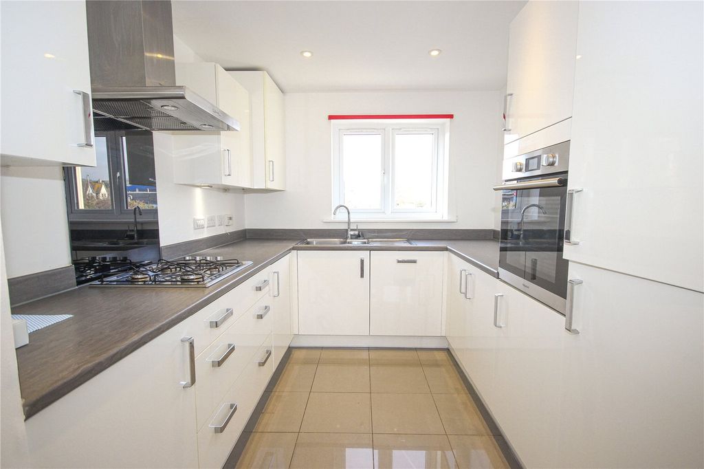 Property photo 2 of 11 Picture 2