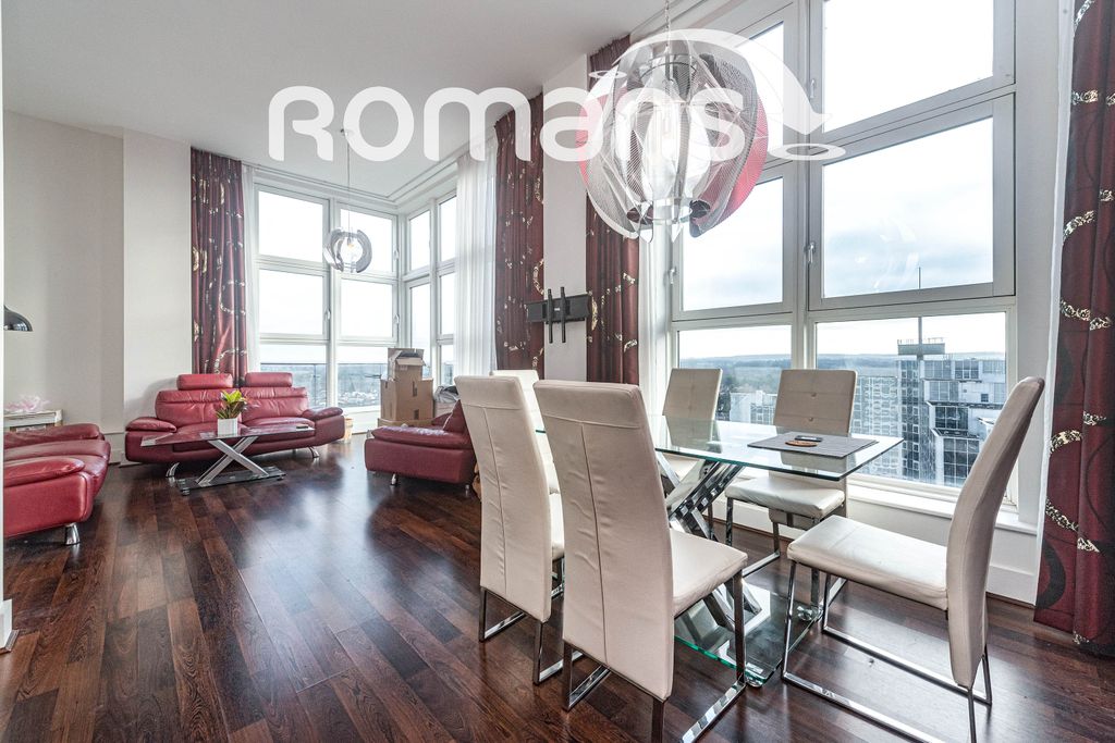 Property photo 2 of 10 3