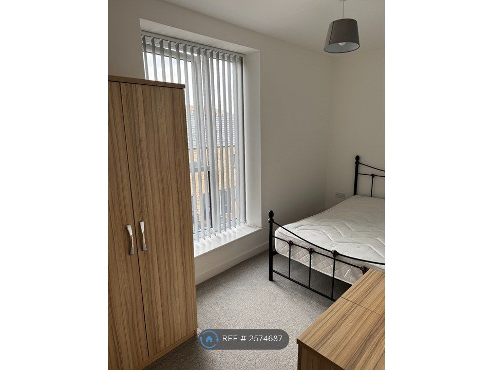 Property photo 2 of 10 Bedroom2