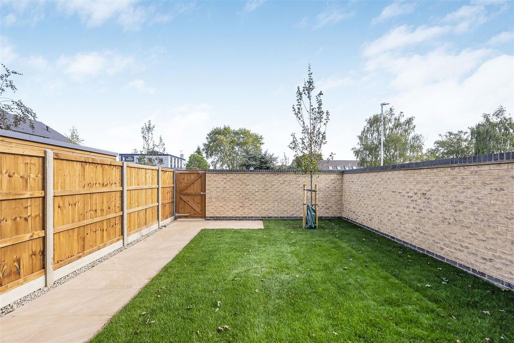 Property photo 3 of 13 26_62348.Jpg