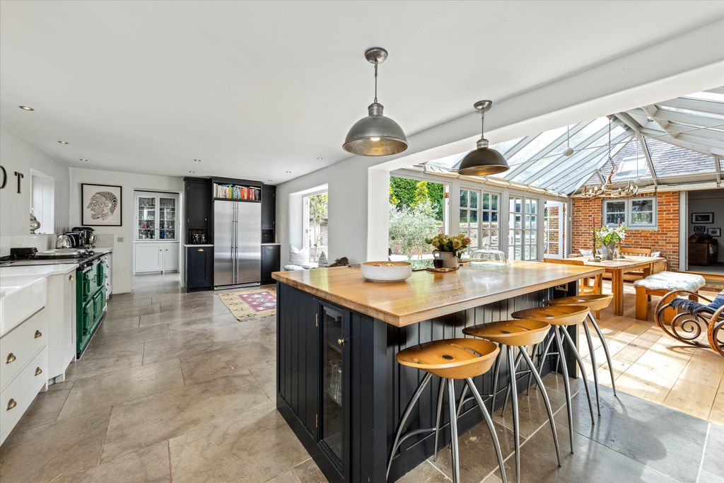 Property photo 3 of 42 Image