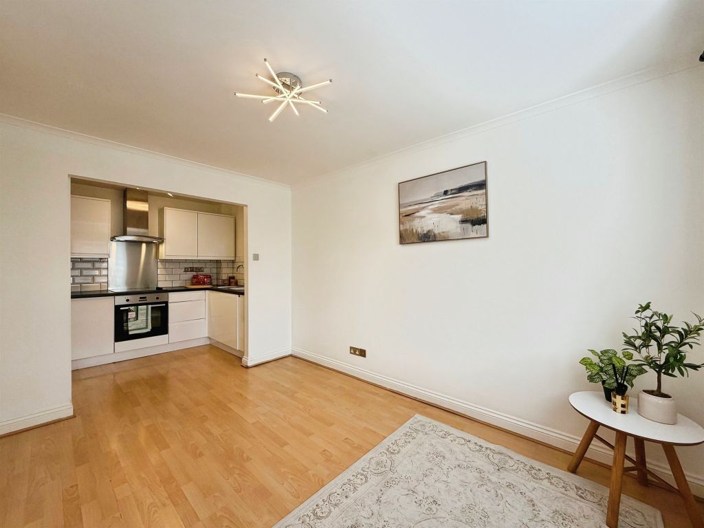 Property photo 3 of 22