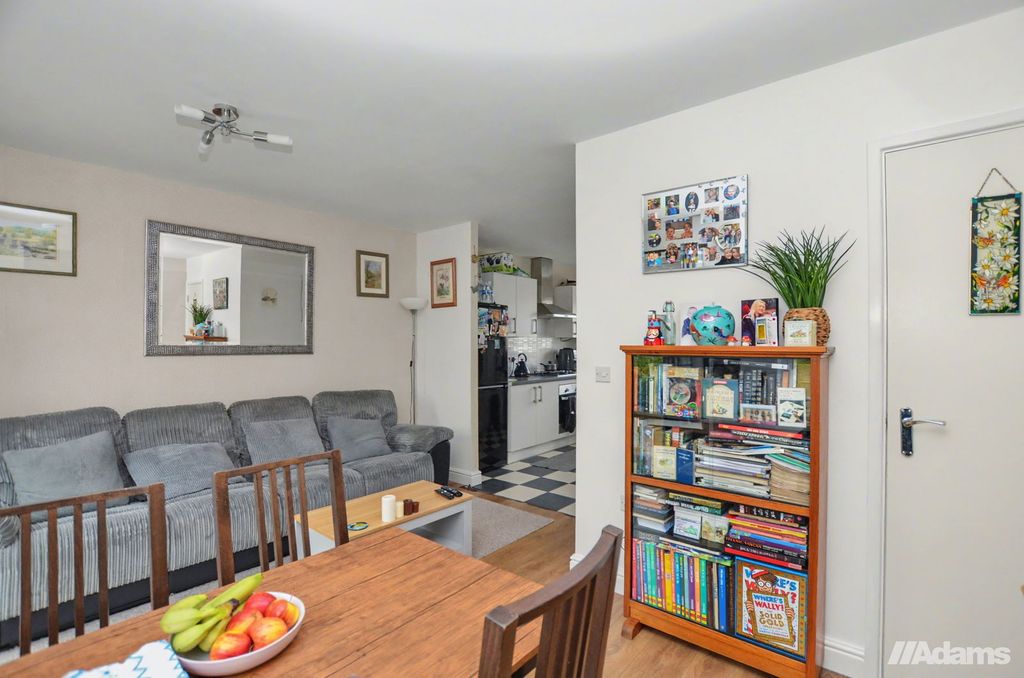 Property photo 3 of 15