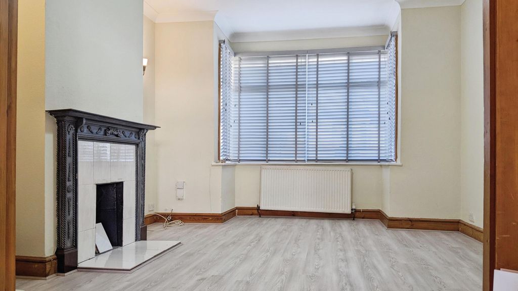 Property photo 2 of 7 Reception Room