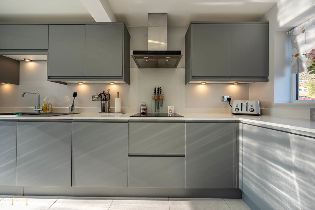 Property photo 3 of 27 Photograph