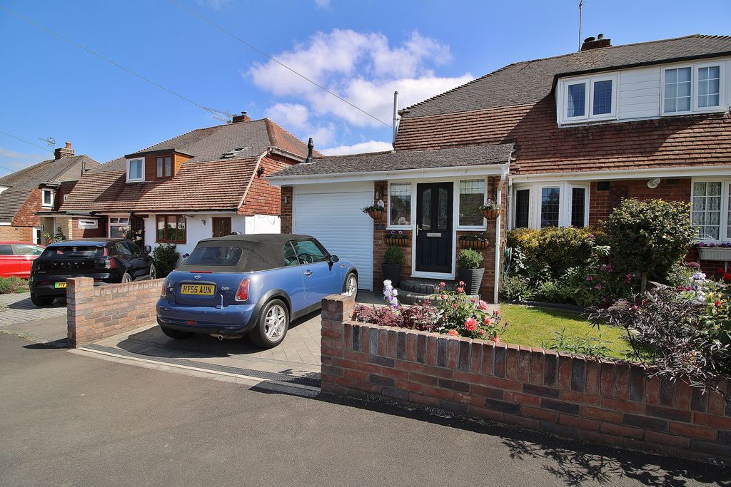 Property photo 1 of 25
