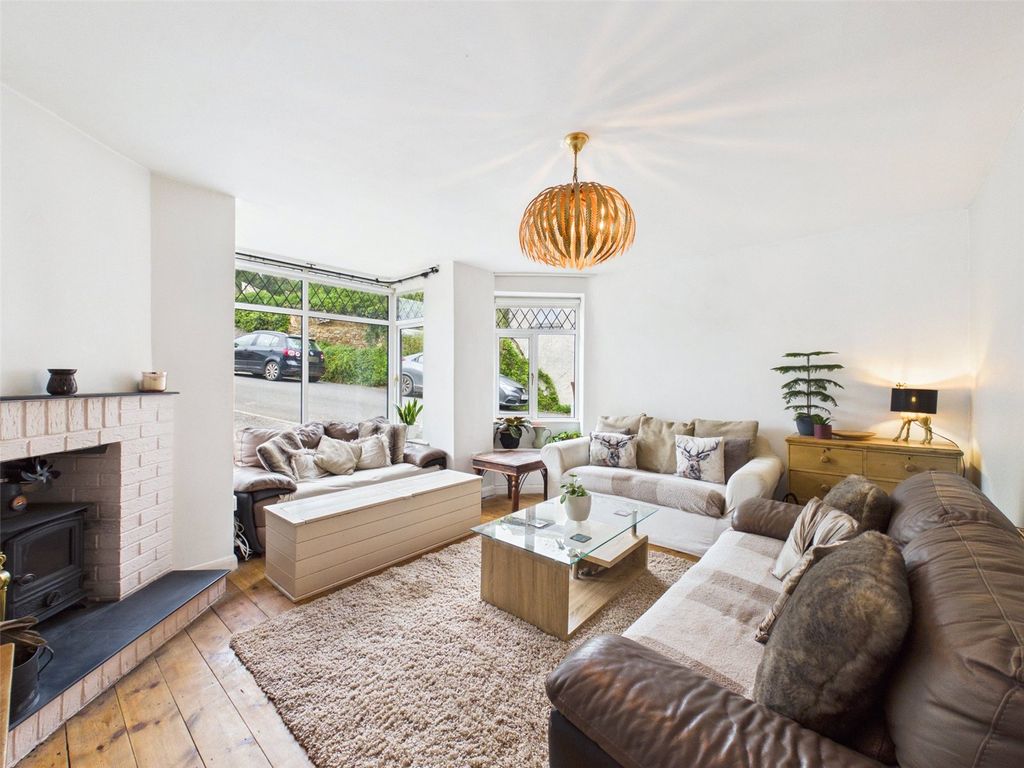 Property photo 3 of 19 Picture No. 18