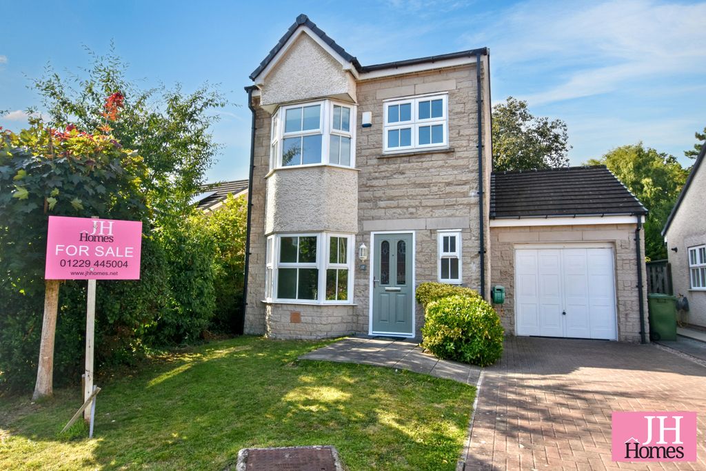 Property photo 1 of 17