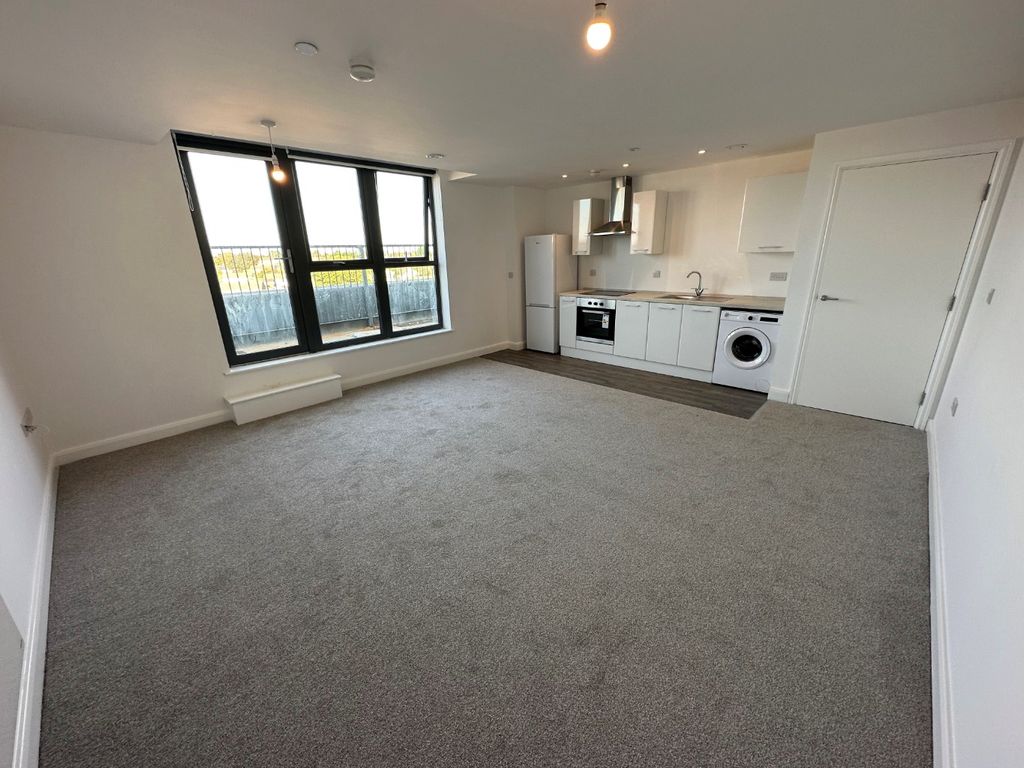 Property photo 2 of 7 2780582