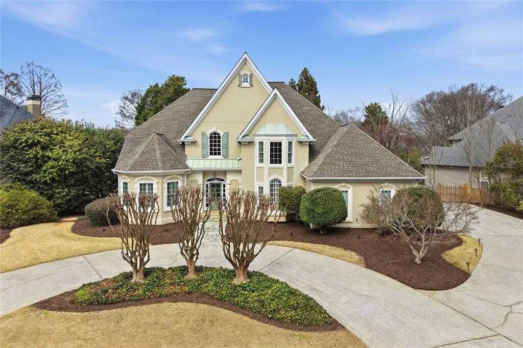 Property photo 1 of 31