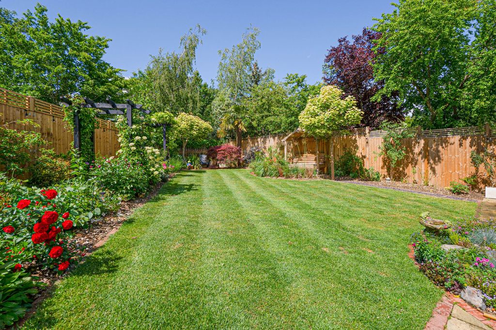 Property photo 2 of 23