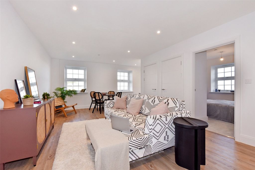 Property photo 1 of 16 Reception Room