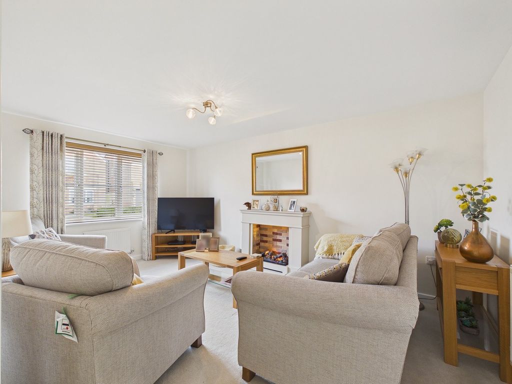 Property photo 3 of 20