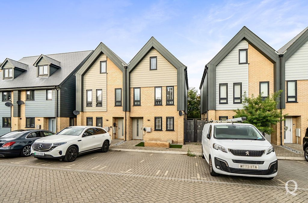 Property photo 1 of 31 c682F74B-1725-4Ff...