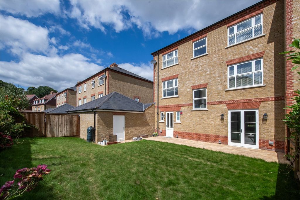 Property photo 1 of 21 Picture No. 02