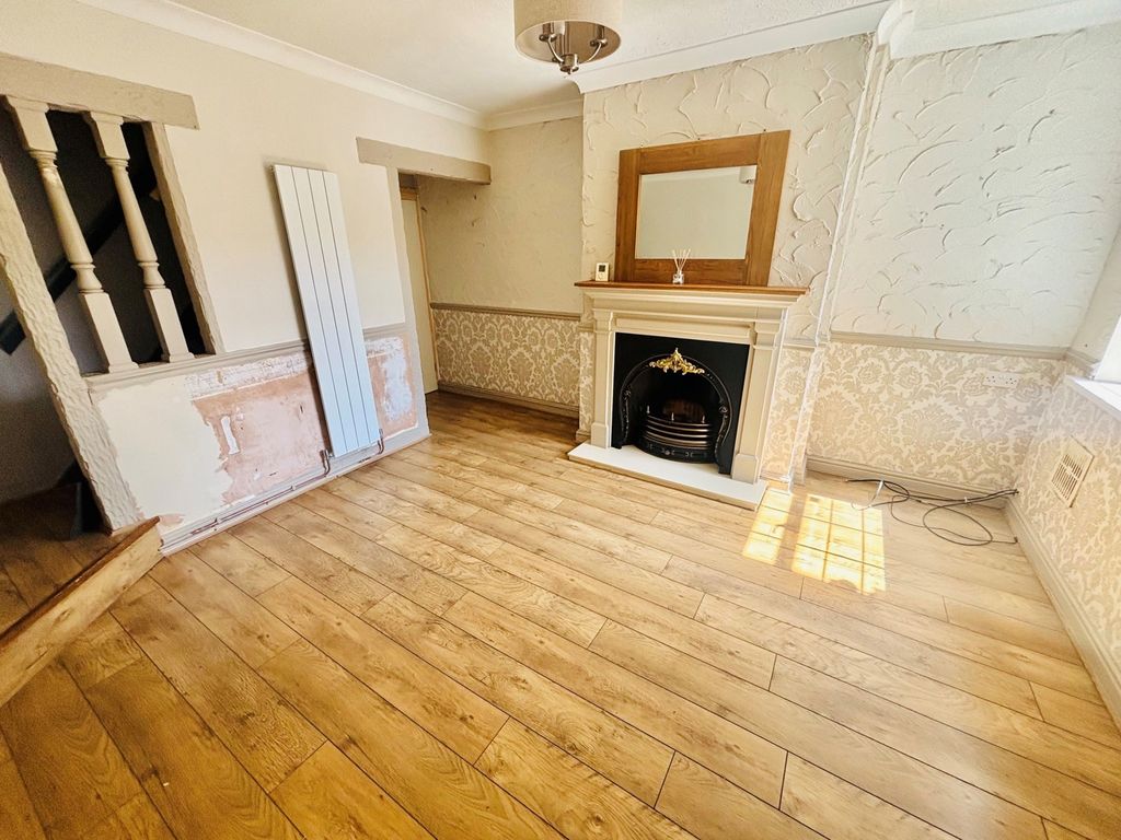 Property photo 3 of 12 Pbox-Img.Jpg