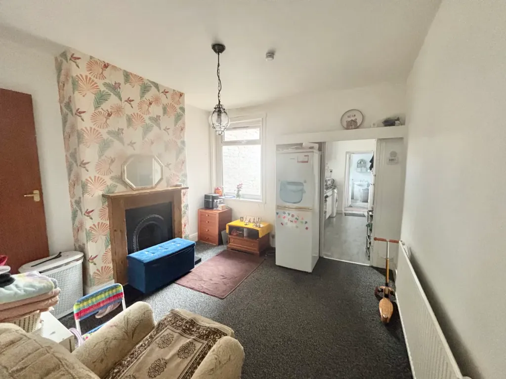 Property photo 2 of 6