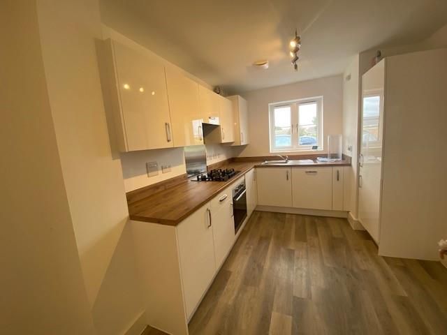 Property photo 3 of 5 Kitchen