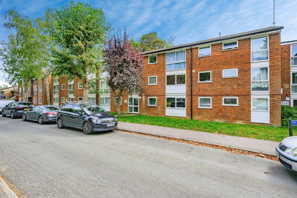 Property photo 1 of 7