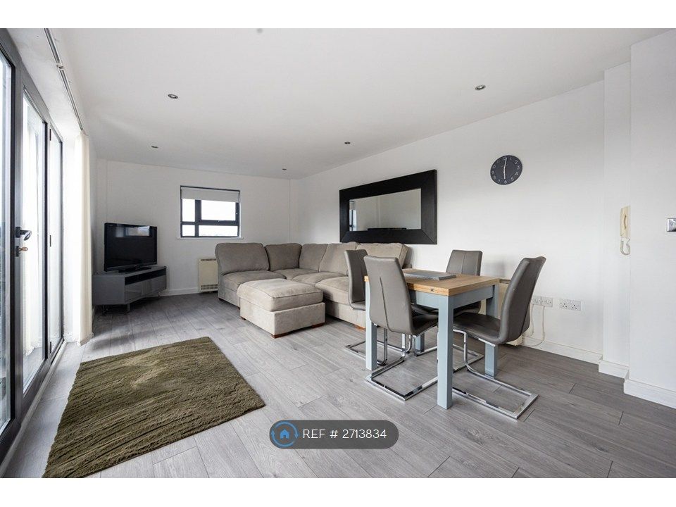 Property photo 2 of 30