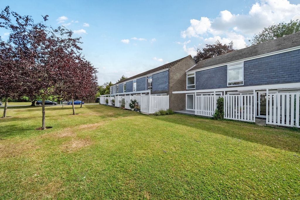 Property photo 2 of 13