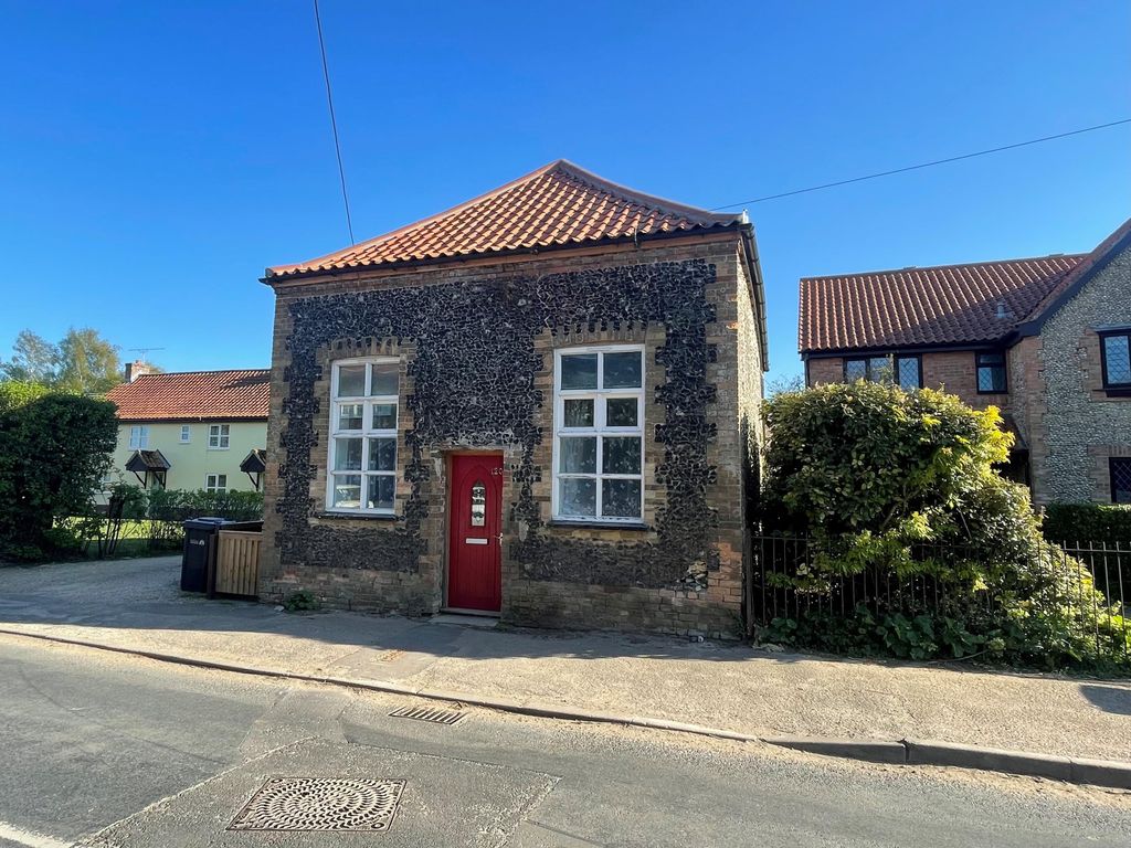 Property photo 1 of 9 View