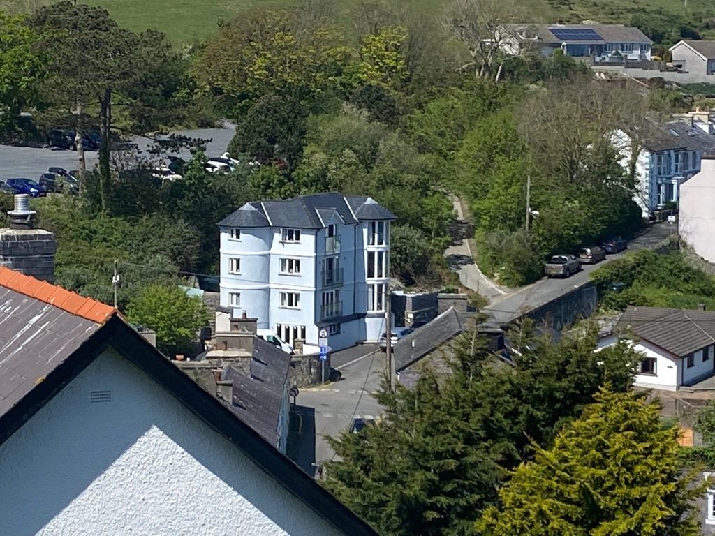 Property photo 2 of 56
