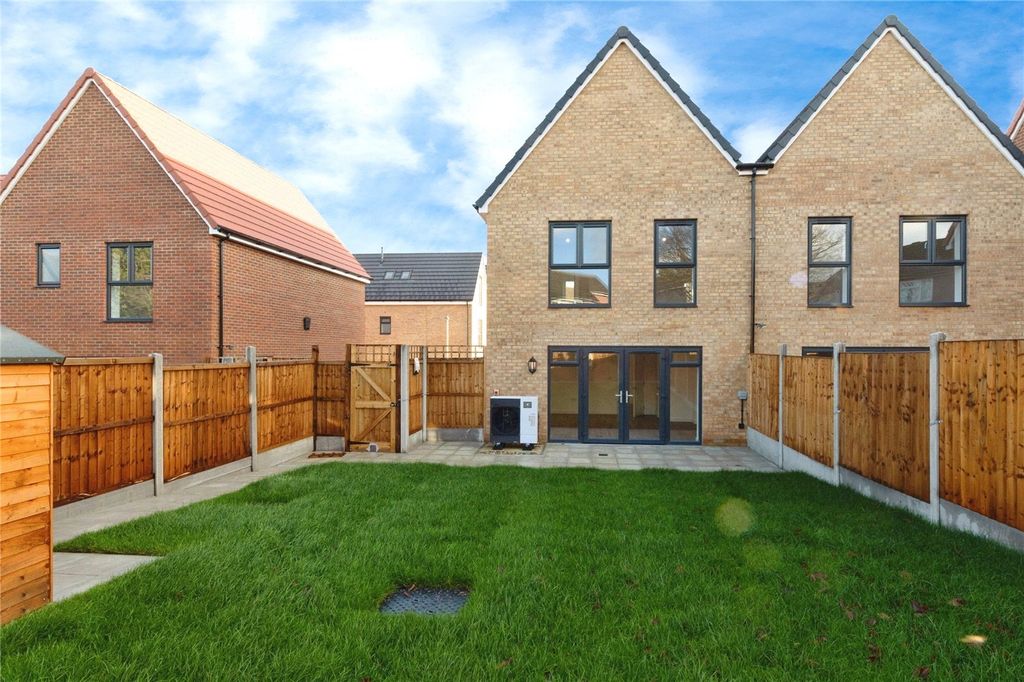 Property photo 2 of 19 Picture No. 08